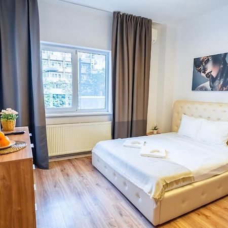 Cozy Apartments Near Calea Victoriei Bukarest Eksteriør billede