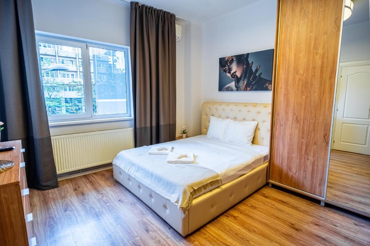 Cozy Apartments Near Calea Victoriei Bukarest Eksteriør billede
